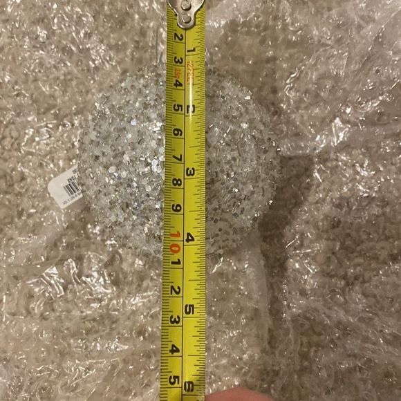 NWT. Holiday Lane by Macys Silver Ball Ornament Bundle - Picture 6 of 6